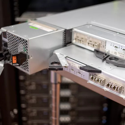 DES Dämpfungsregler-3.84T Antrieb DELLS EMC PowerVault ME5024 SSD-Speicher-Server-24 Speicher-Reihe