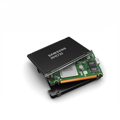 PCIe Gen4 X4 NVMe U.2 2,5 bewegen interne SSD 3.84TB SSD-Samsung PM1733 Schritt für Schritt fort