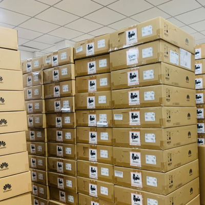 S6730S-S24X6Q Huawei Schalter 24 10G SFP+ 6 40GE QSFP einschließlich 1 Stromversorgung Wechselstrom-600W